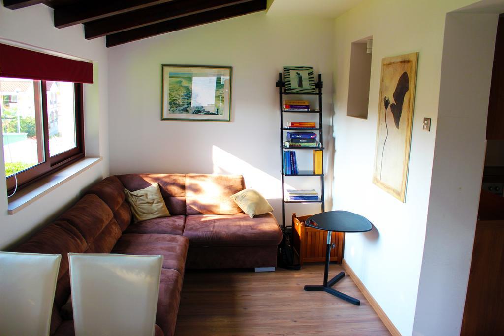 Apartment Pinia Пореч Экстерьер фото